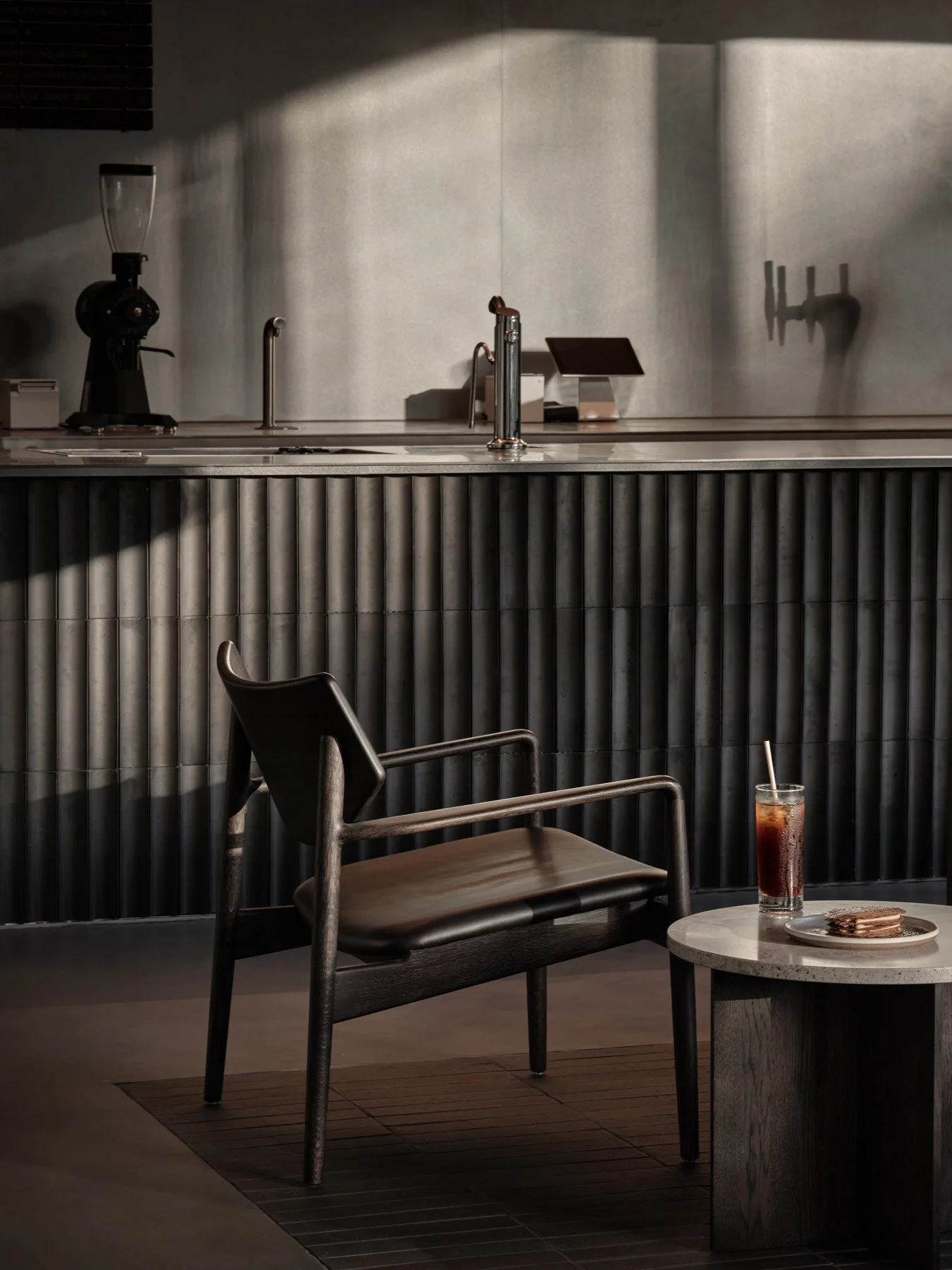 The A–LC01 lounge chair by Keiji Ashizawa for Karimoku Case
